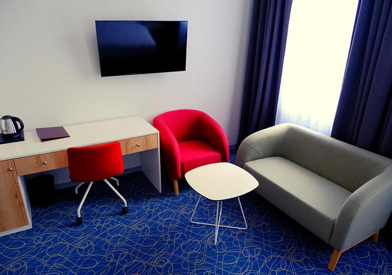 Add Hotel アルマトイ エクステリア 写真